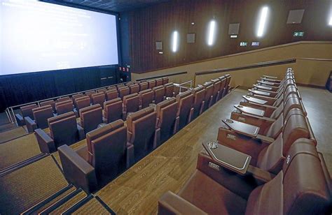 cines vallaur|Cartelera Cine Cine Yelmo Vallsur (Valladolid)